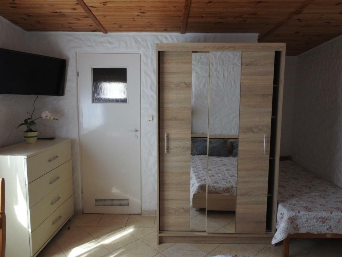 Malwa Apartment Jezierzany Luaran gambar